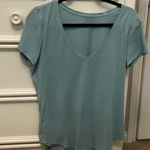 Lululemon love tee v Size 8